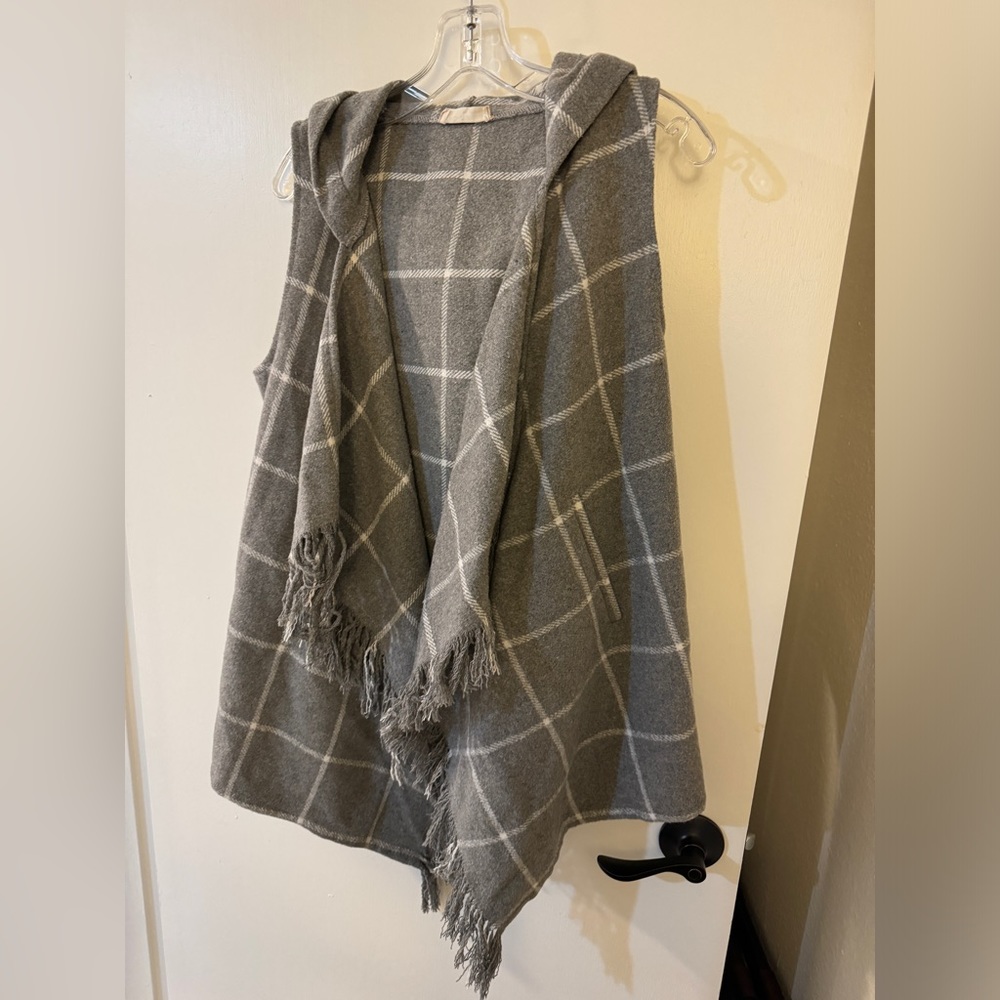 Altar’d state vest hooded poncho with pockets